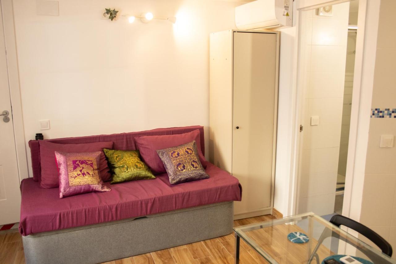 Malaguena Salerosa "Apartamento - Estudio Con Terraza" En Casa Tipica De 1 A 4 Dormitorios Μάλαγα Εξωτερικό φωτογραφία