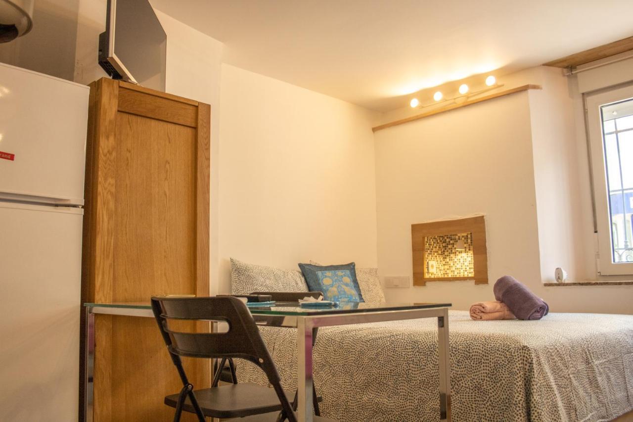 Malaguena Salerosa "Apartamento - Estudio Con Terraza" En Casa Tipica De 1 A 4 Dormitorios Μάλαγα Εξωτερικό φωτογραφία