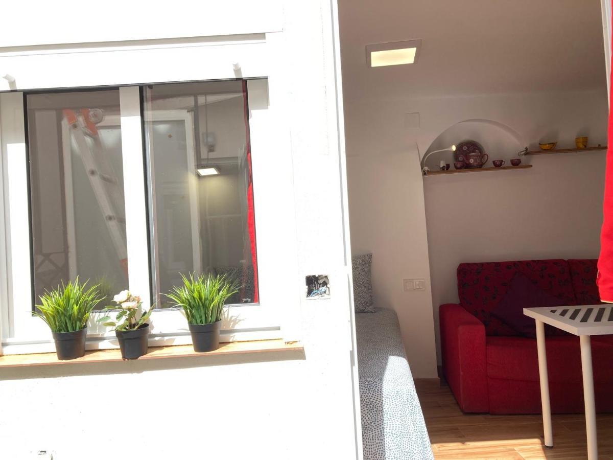 Malaguena Salerosa "Apartamento - Estudio Con Terraza" En Casa Tipica De 1 A 4 Dormitorios Μάλαγα Εξωτερικό φωτογραφία