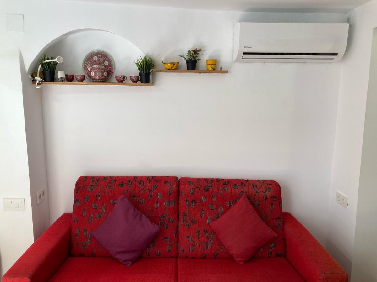 Malaguena Salerosa "Apartamento - Estudio Con Terraza" En Casa Tipica De 1 A 4 Dormitorios Μάλαγα Εξωτερικό φωτογραφία
