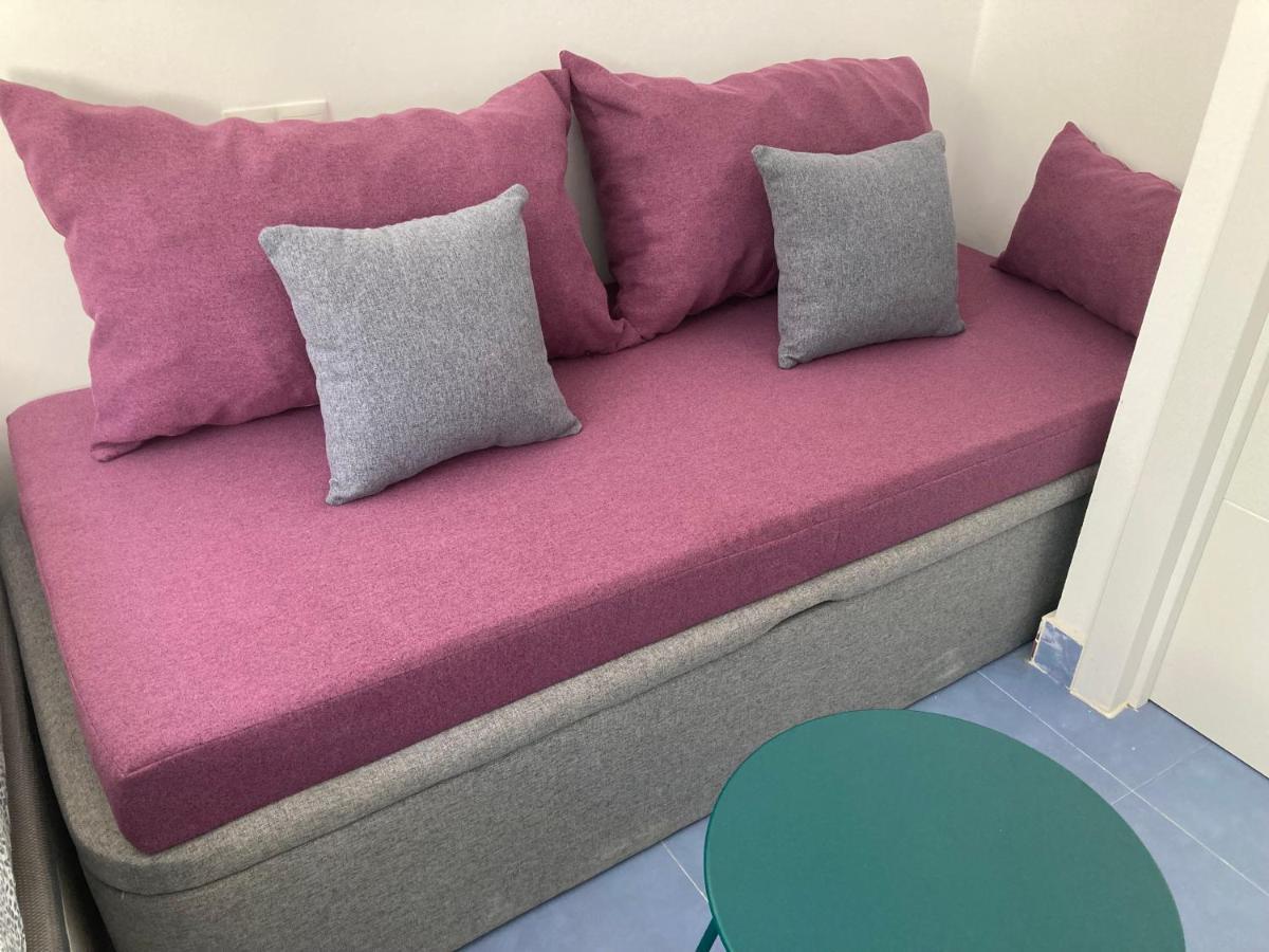Malaguena Salerosa "Apartamento - Estudio Con Terraza" En Casa Tipica De 1 A 4 Dormitorios Μάλαγα Εξωτερικό φωτογραφία
