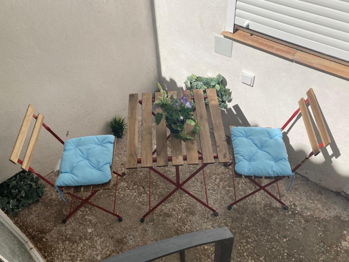 Malaguena Salerosa "Apartamento - Estudio Con Terraza" En Casa Tipica De 1 A 4 Dormitorios Μάλαγα Εξωτερικό φωτογραφία