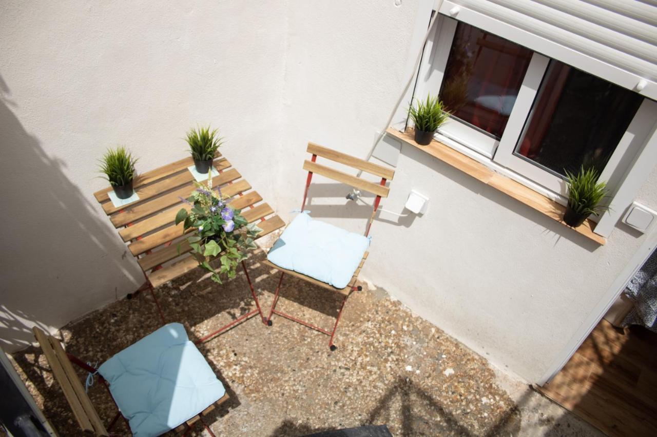 Malaguena Salerosa "Apartamento - Estudio Con Terraza" En Casa Tipica De 1 A 4 Dormitorios Μάλαγα Εξωτερικό φωτογραφία