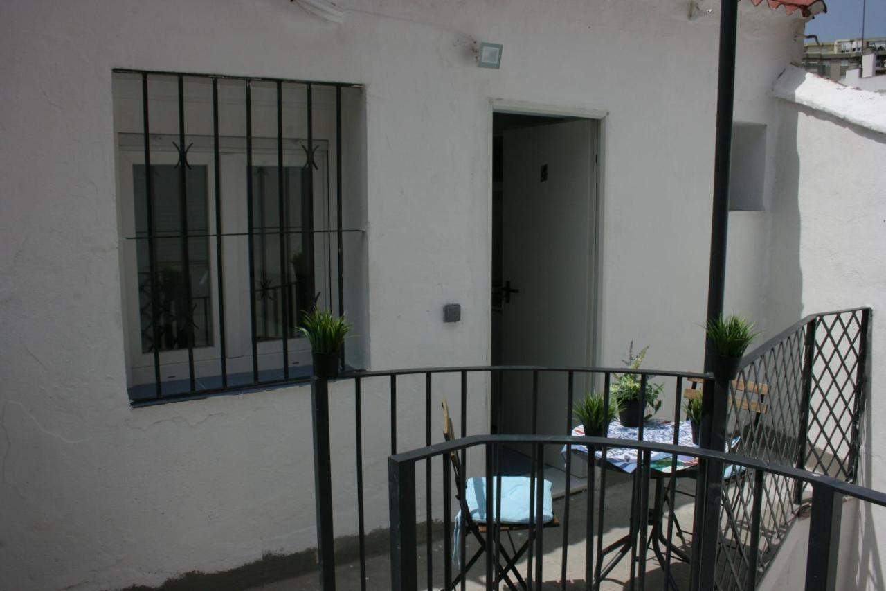 Malaguena Salerosa "Apartamento - Estudio Con Terraza" En Casa Tipica De 1 A 4 Dormitorios Μάλαγα Εξωτερικό φωτογραφία