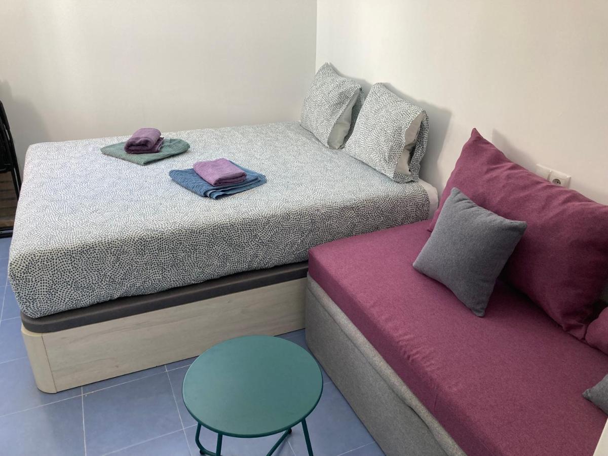 Malaguena Salerosa "Apartamento - Estudio Con Terraza" En Casa Tipica De 1 A 4 Dormitorios Μάλαγα Εξωτερικό φωτογραφία