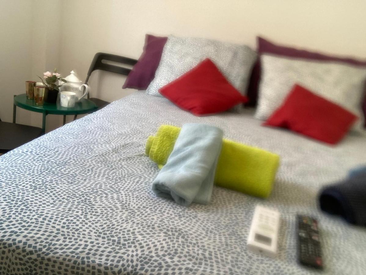 Malaguena Salerosa "Apartamento - Estudio Con Terraza" En Casa Tipica De 1 A 4 Dormitorios Μάλαγα Εξωτερικό φωτογραφία